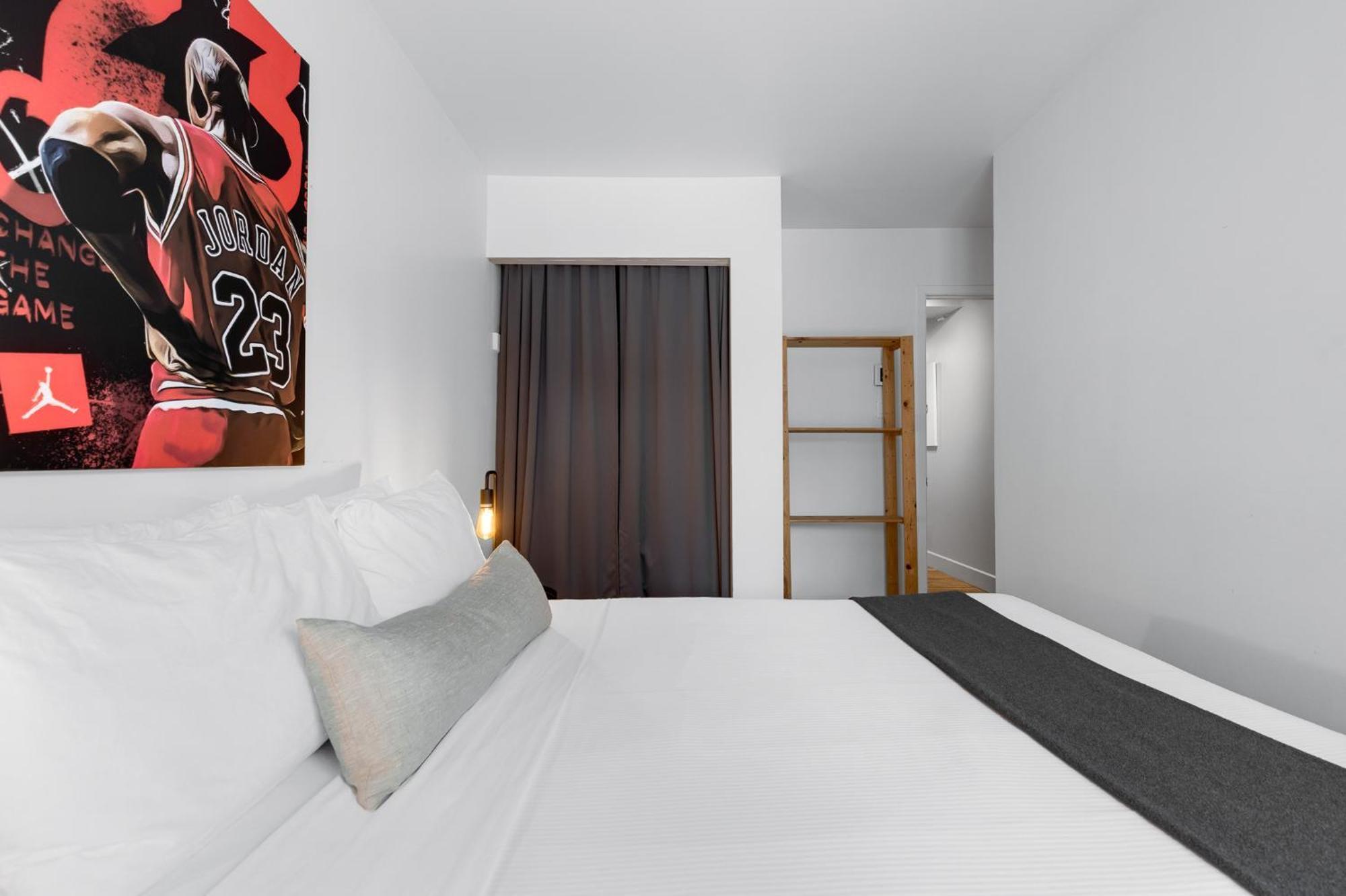 Liv Mtl Urban Aparthotel Montreal Exterior photo