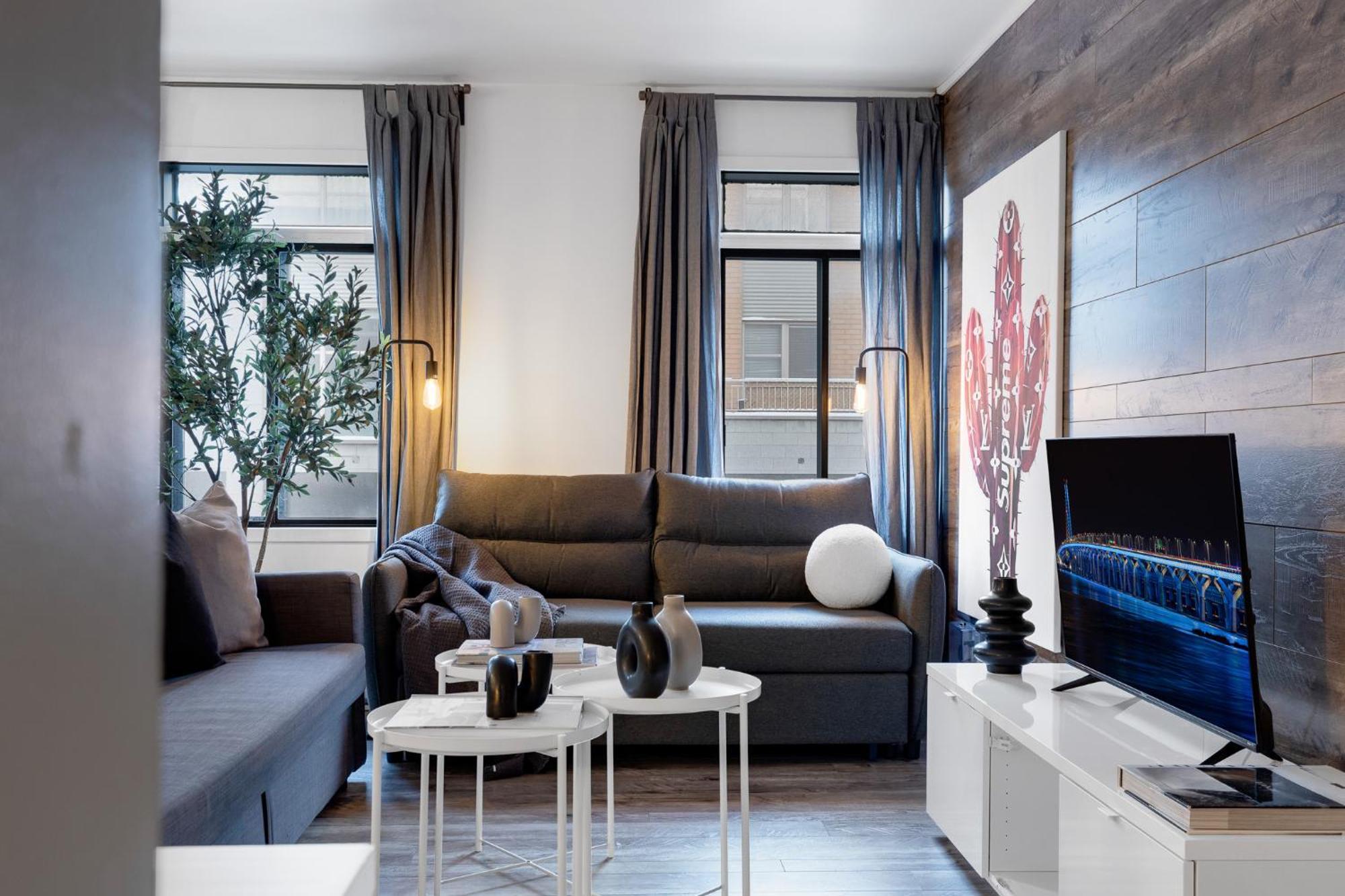 Liv Mtl Urban Aparthotel Montreal Exterior photo